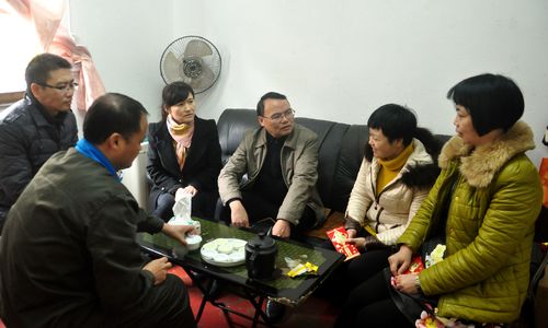機電控股集團陳伯煒副總一行節前深入?？朴来悍止疚繂柣疾÷毠?。(陳宏金)[2].jpg