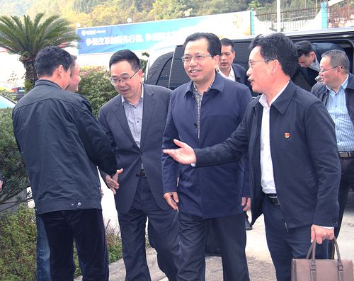 羅聯河：省國資委黨委書記邵玉龍一行蒞臨海峽科化公司調研指導01.jpg
