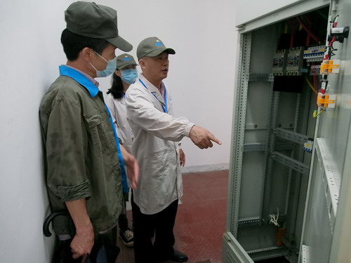 張逸清：龍巖市新羅區氣象局領導蒞臨龍巖分公司進行防雷安全隱患專項檢查_調整大小.JPG