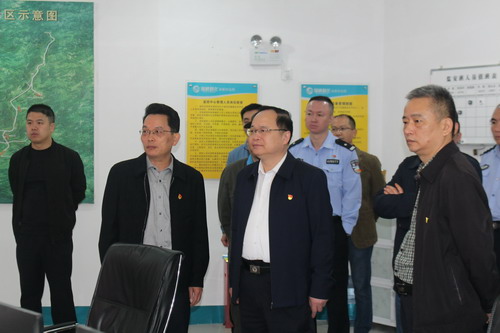 永安分公司賴寶祿：省公安廳治安總隊長陳小兵一行蒞臨永安分公司檢查指導工作_調整大小.jpg