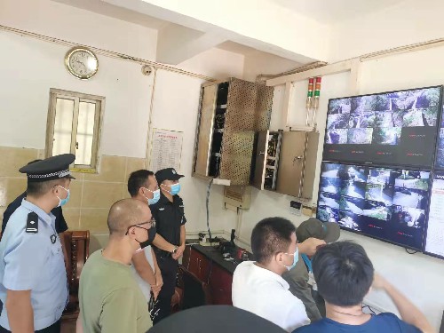 丁海峰：龍巖市多部門聯合檢查督導組蒞臨龍巖分公司民爆物品儲存庫開展聯合安全檢查~1.jpg