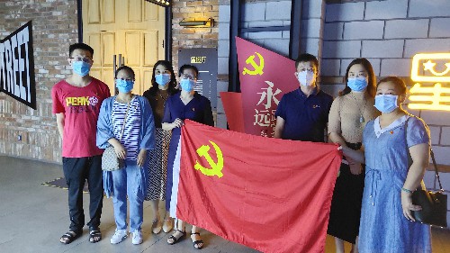 海科省民�? 觀看愛國主義教育影片《長津湖》~1.jpg