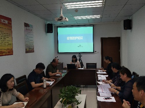 省民爆公司黨支部 張耀�?助力企業疫情防控 護員工健康平安——省民爆公司開展疫情防護知識宣講~1.jpg