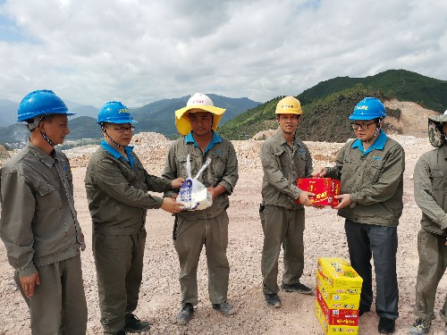 （建議采用）民化建設 陳思睿 海峽科化民化建設公司炎炎夏日送清涼~1.jpg
