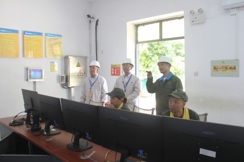 格式工廠福安胡廷淦：圖為吳開榮在現場 (1).jpg